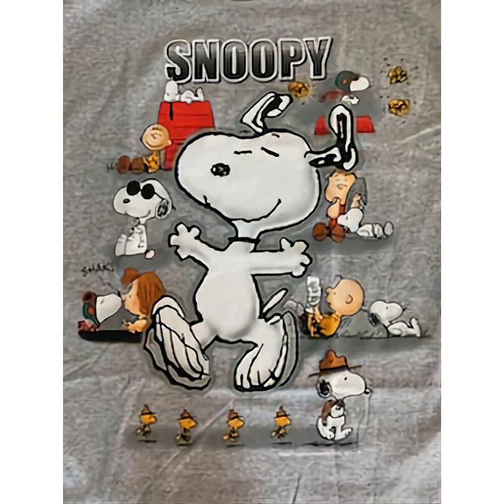 Vintage Peanuts T-Shirt Snoopy Charlie Brown Peppermint Patty Linus Size Medium
